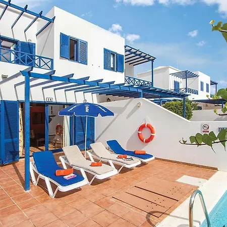 Playa Blanca Sleeps 5 Wifi